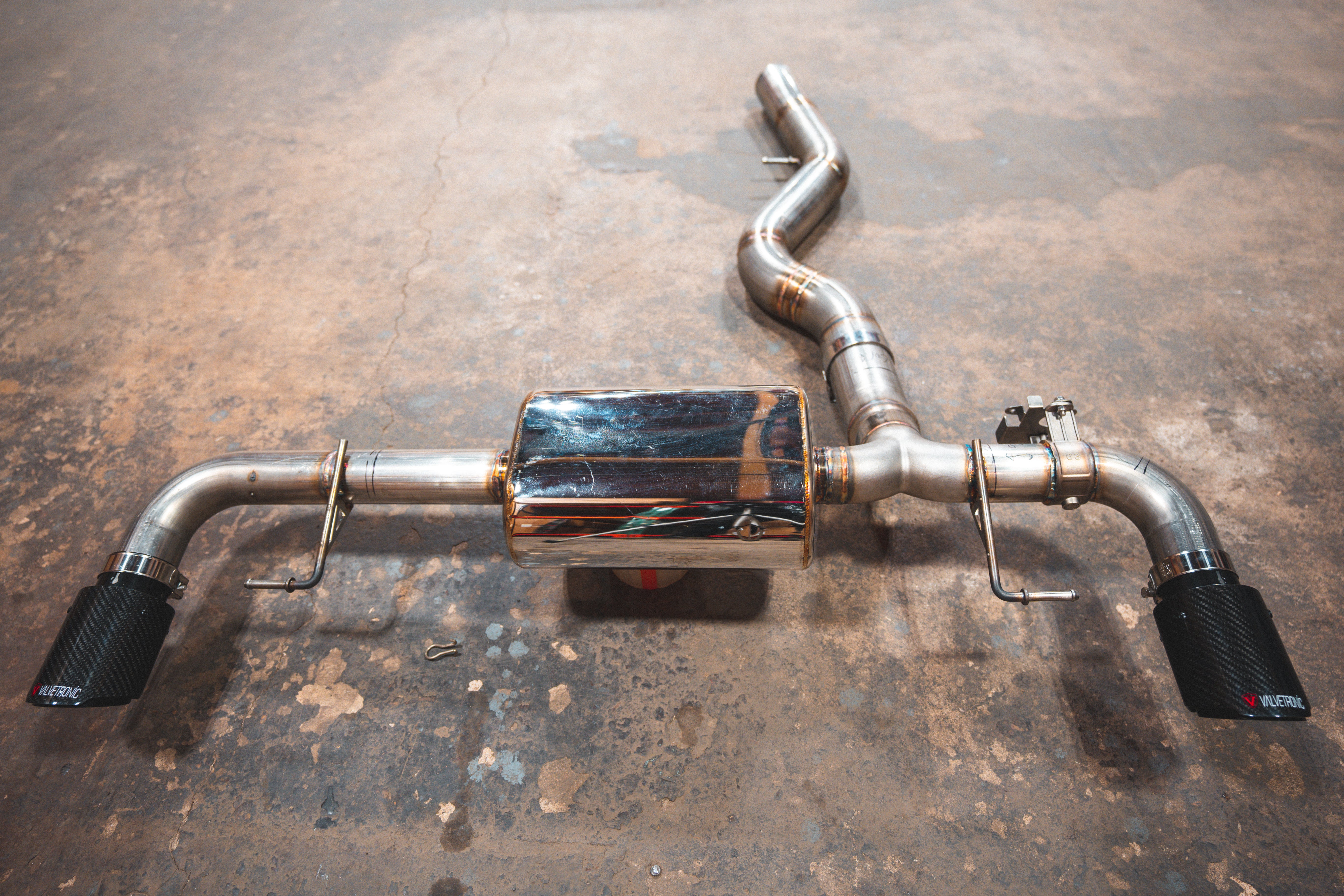 VALVETRONIC DESIGNS BMW G20/G22 330i/430i Valved Axleback Exhaust System 1x1 Carbon