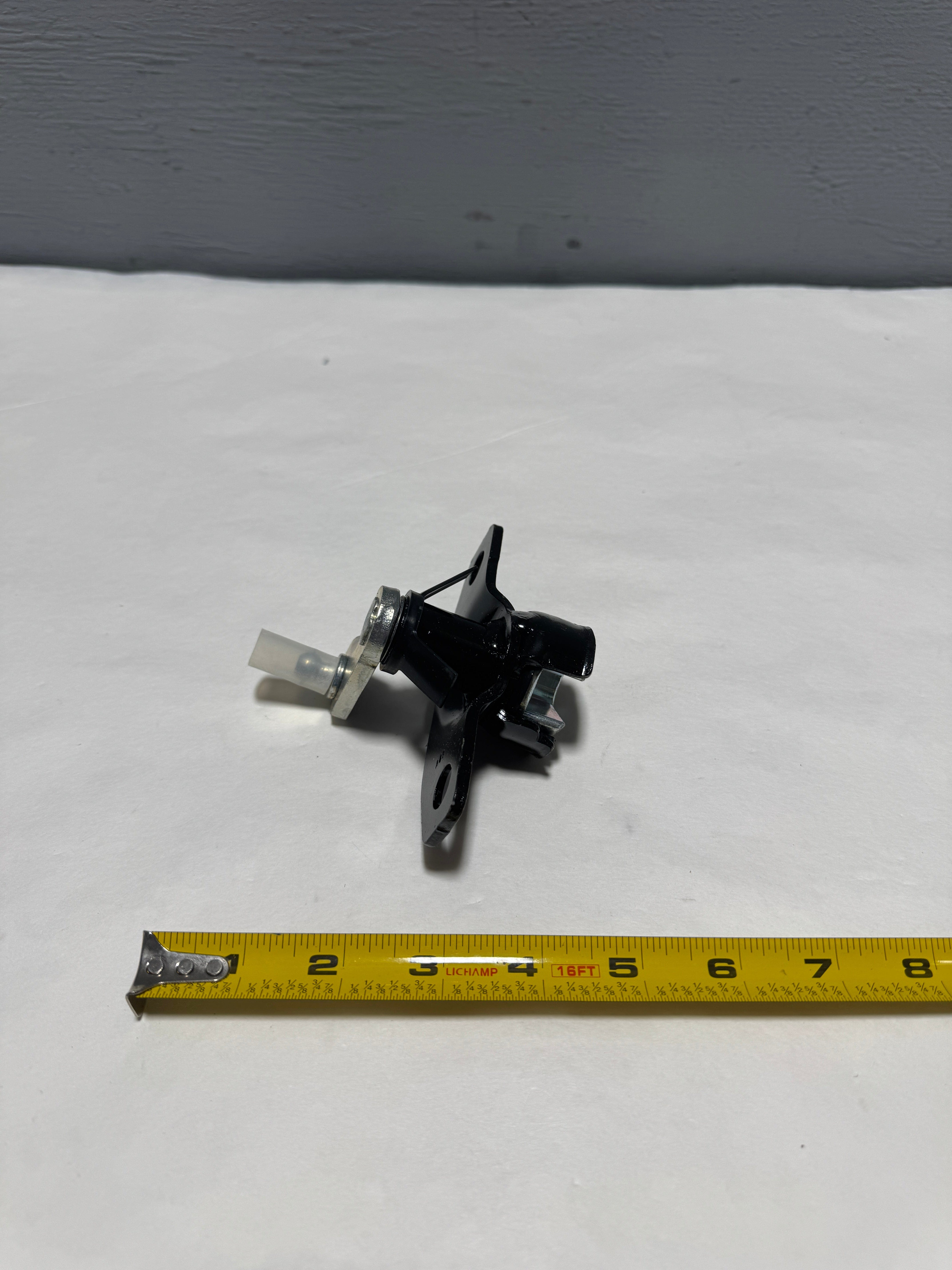 2017 2024 Ford F 250 F 350 Remote Release Passenger Side Tailgate Hinge Roller OEM