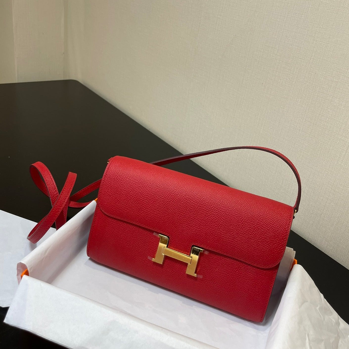 HERMES BAG CONSTANCE TO GO 20.5 RED EPSOM GOLD HARDWARE