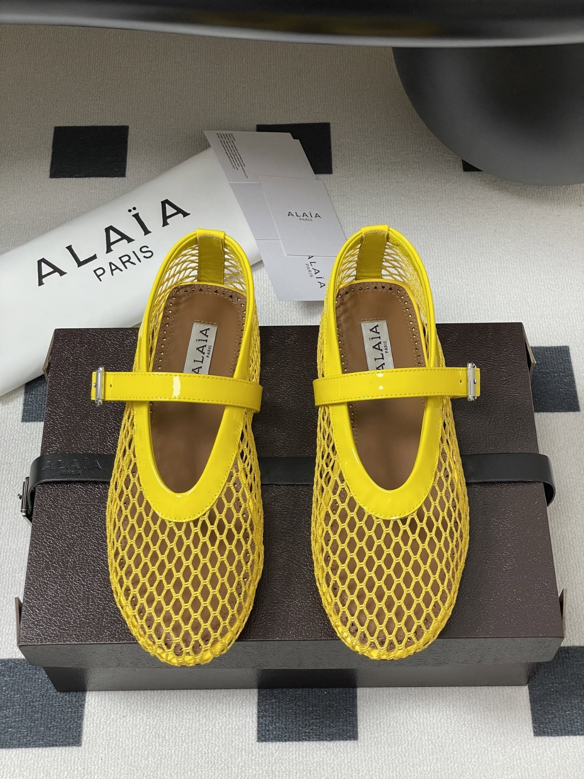 ALAIA SHOE ALAIA BALLET FLATS IN YELLOW MESH FISHNET