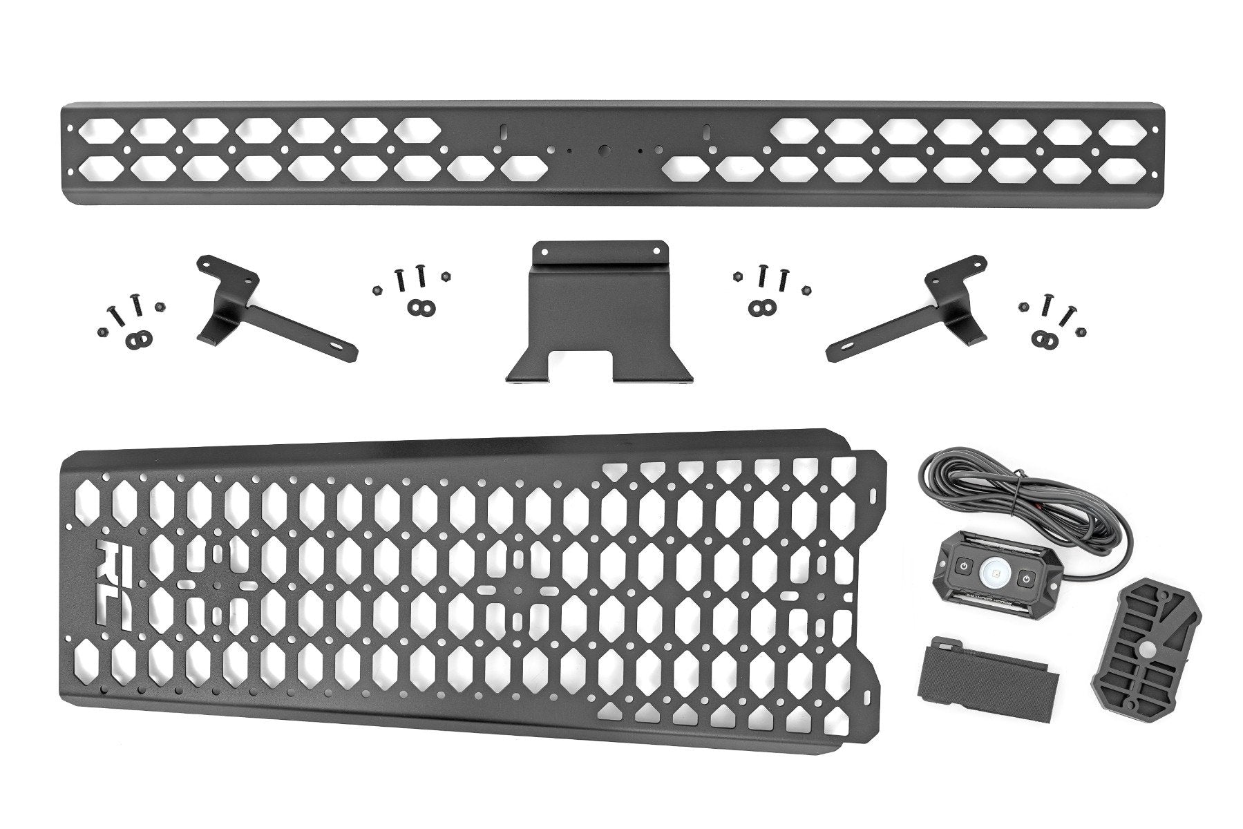 ROUGH COUNTRY Overhead Molle Mounting Panel w/Dome Light – 21 24 Bronco