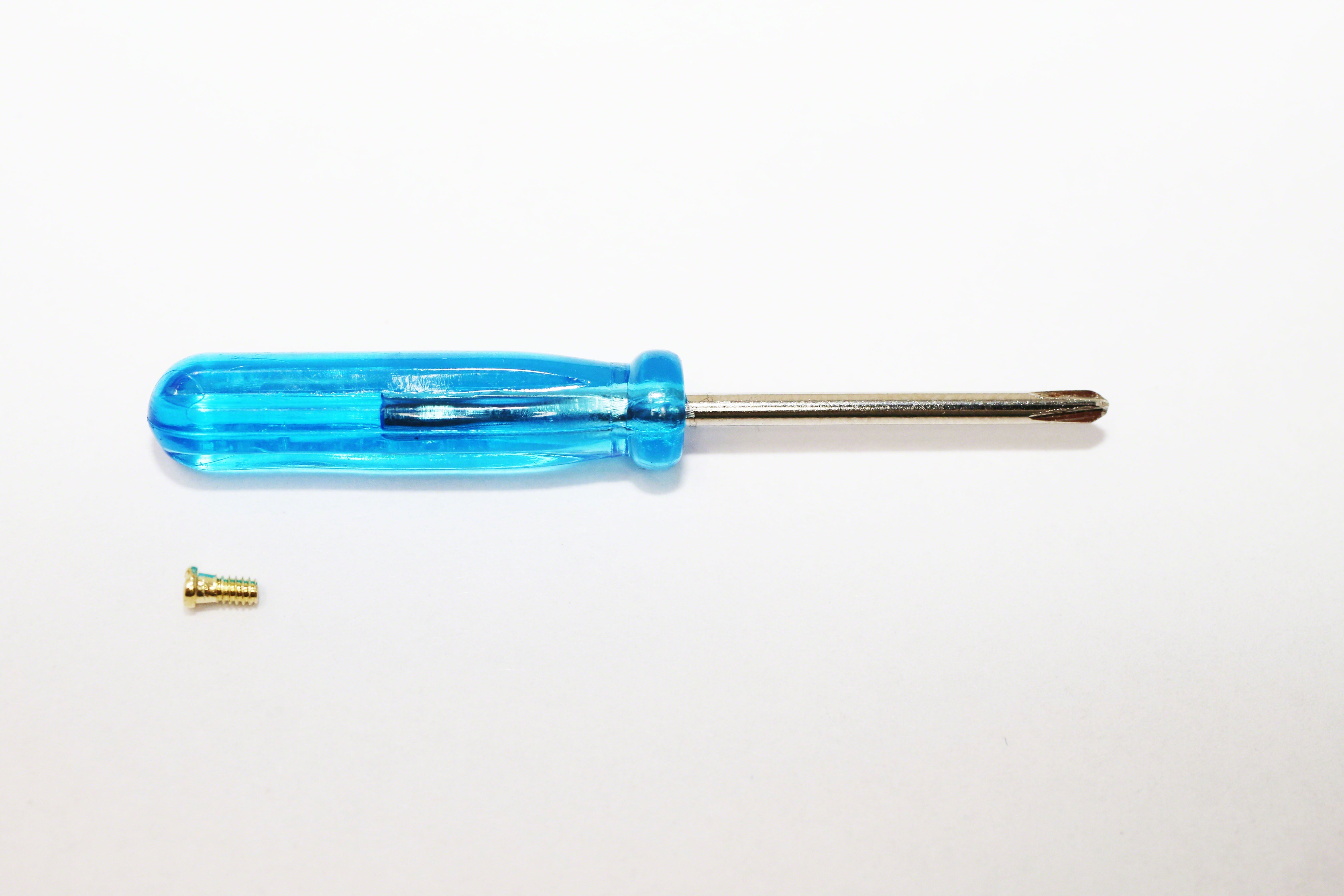 GLASSESTOOLS Oakley Gauge 8 Screw And Screwdriver Kit   Replacement Kit For Oakley Gauge 8 4124 (Lens Barrel Screw)