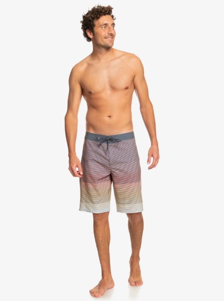 QUIKSILVER Surfsilk Massive 20" Boardshorts