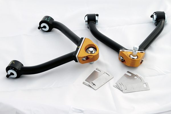 TOP SECRET SUPER UPPER ARM FOR NISSAN GT R R35 TOP SECRET 00157