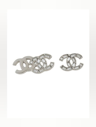 AUTH NWT Chanel Silver tone 2023 Strass CC Mismatch Stud Earrings