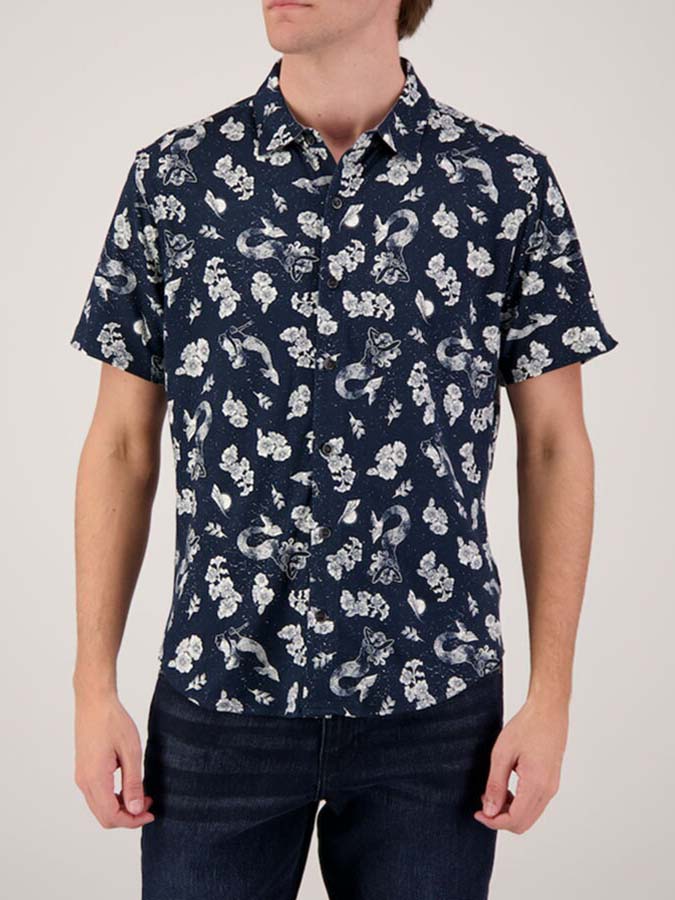FUNDAMENTAL COAST North Shore Mermaids Short Sleeve Shirt