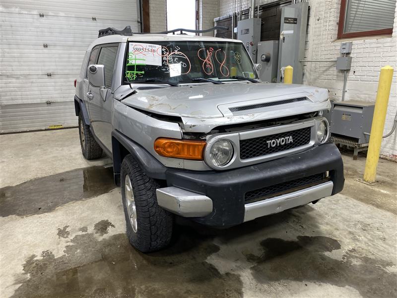 TOMSFOREIGN WHEEL Toyota FJ Cruiser 2007 07 2008 08 2009 09 2010 10 17x7.5 Alloy 6 Spoke   1336146
