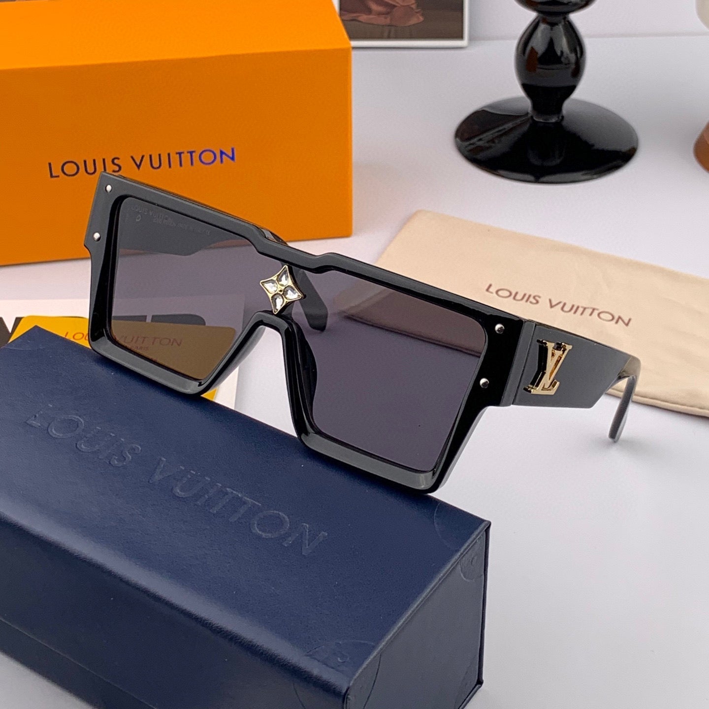 LOUIS VUITTON SUNGLASSES CYCLONE SUNGLASS L7600 IN ACETATE FRAME