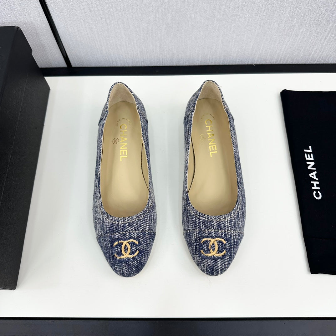 CHANEL SHOE cc ballet flat blue with white stripe denim 166816