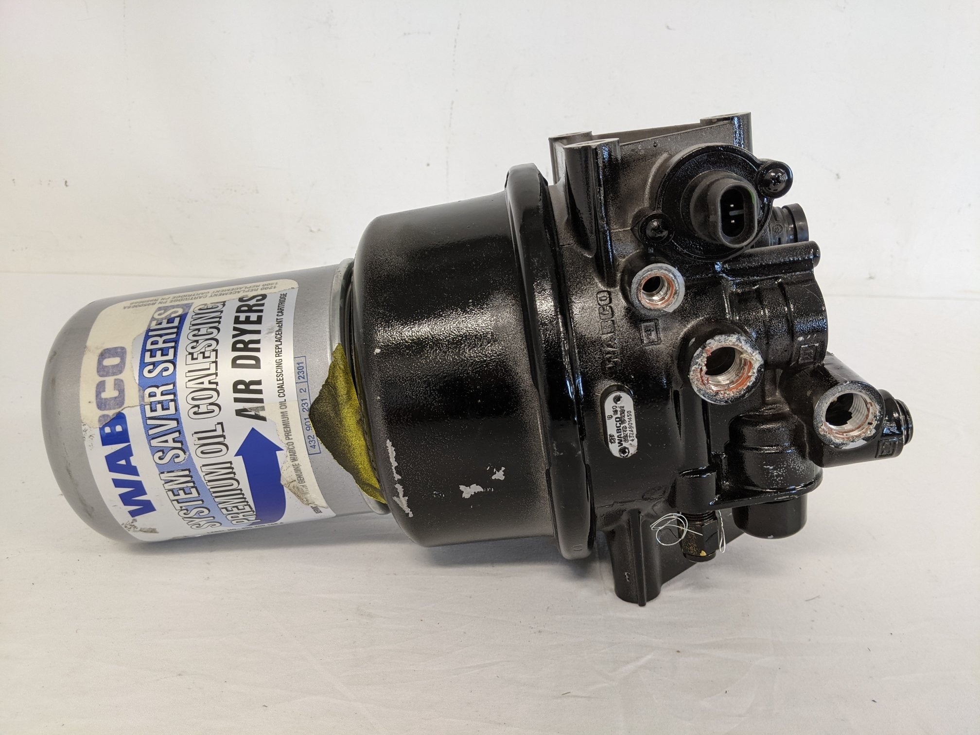 Used Wabco Air Filter & Dryer Assy w/ Drain & Check Valves   P/N 432 480 145 0