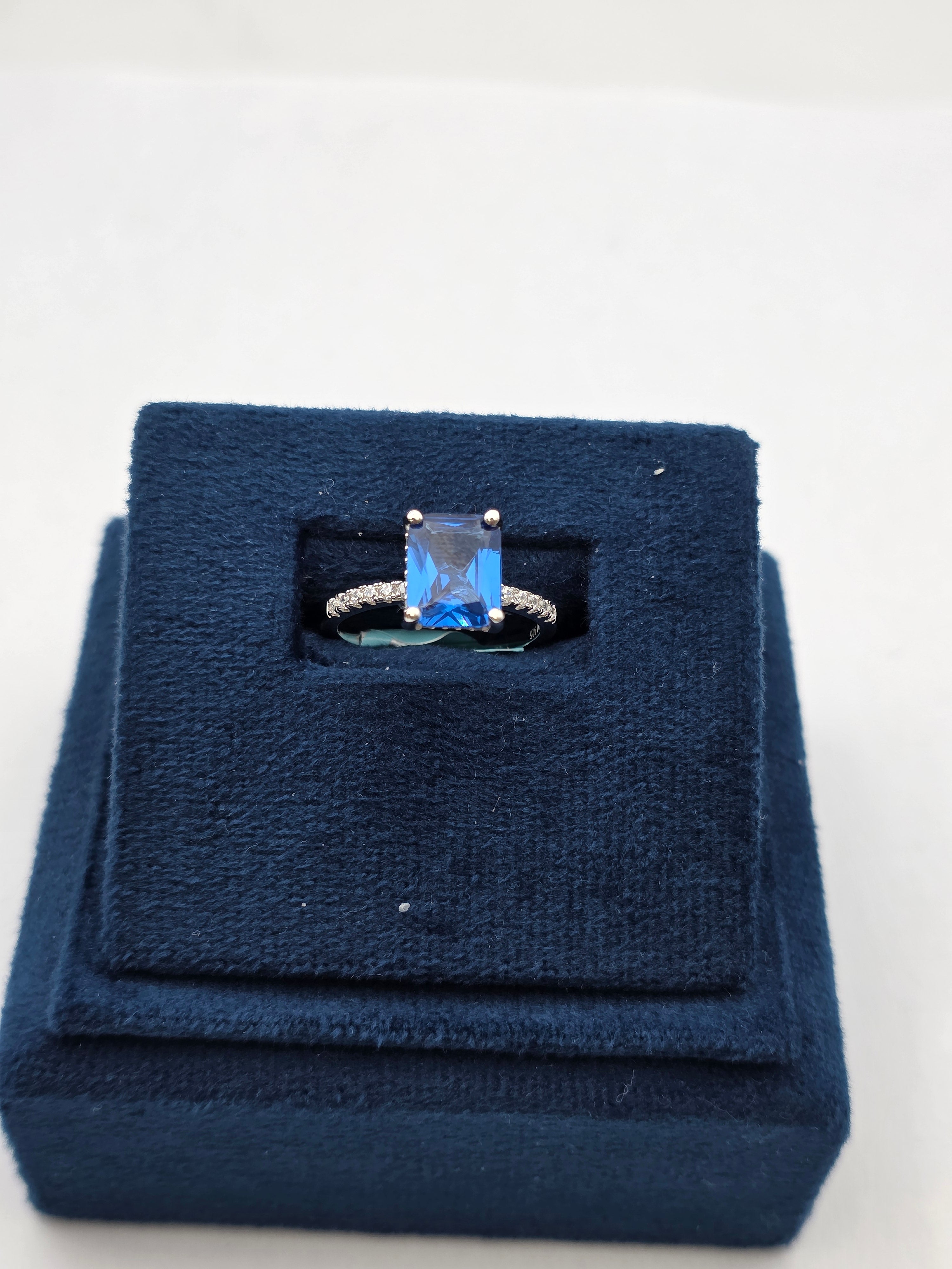 KRISHNAJEWELLER GIRLS RING SIZE 9 GR407