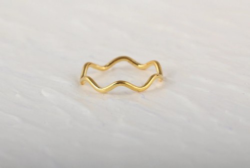 14K Solid Gold Handmade Ripple Stacking Ring   Squiggle Ring   Wavy plain ring  