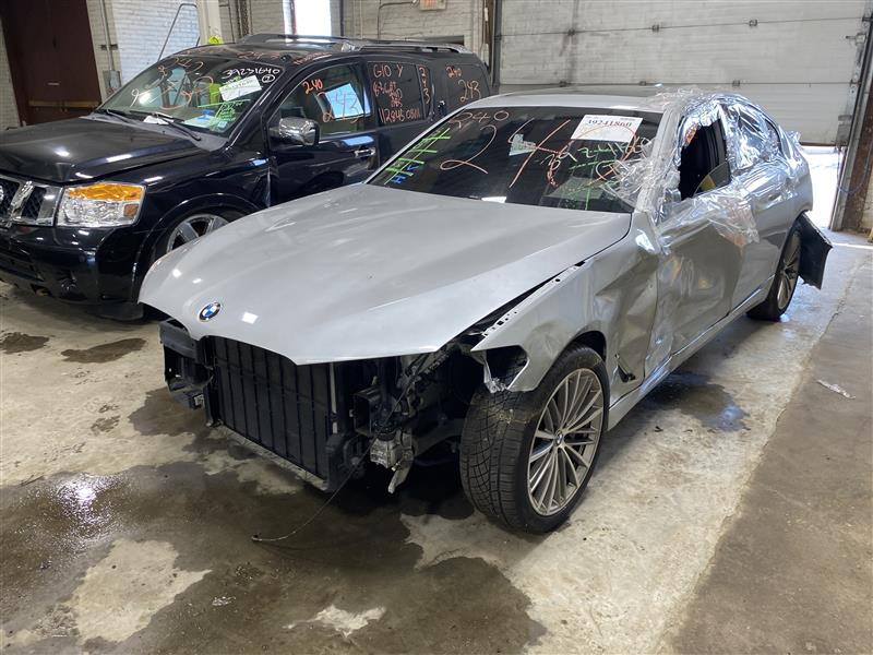 TOMSFOREIGN CARRIER ASSEMBLY BMW 530i 2017 17 2018 18 2019 19   1351087