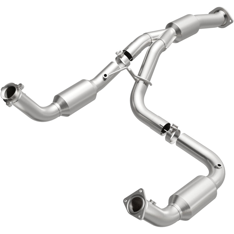 Magnaflow 12 17 Chevrolet Express 3500 6.0L Direct Fit Converter