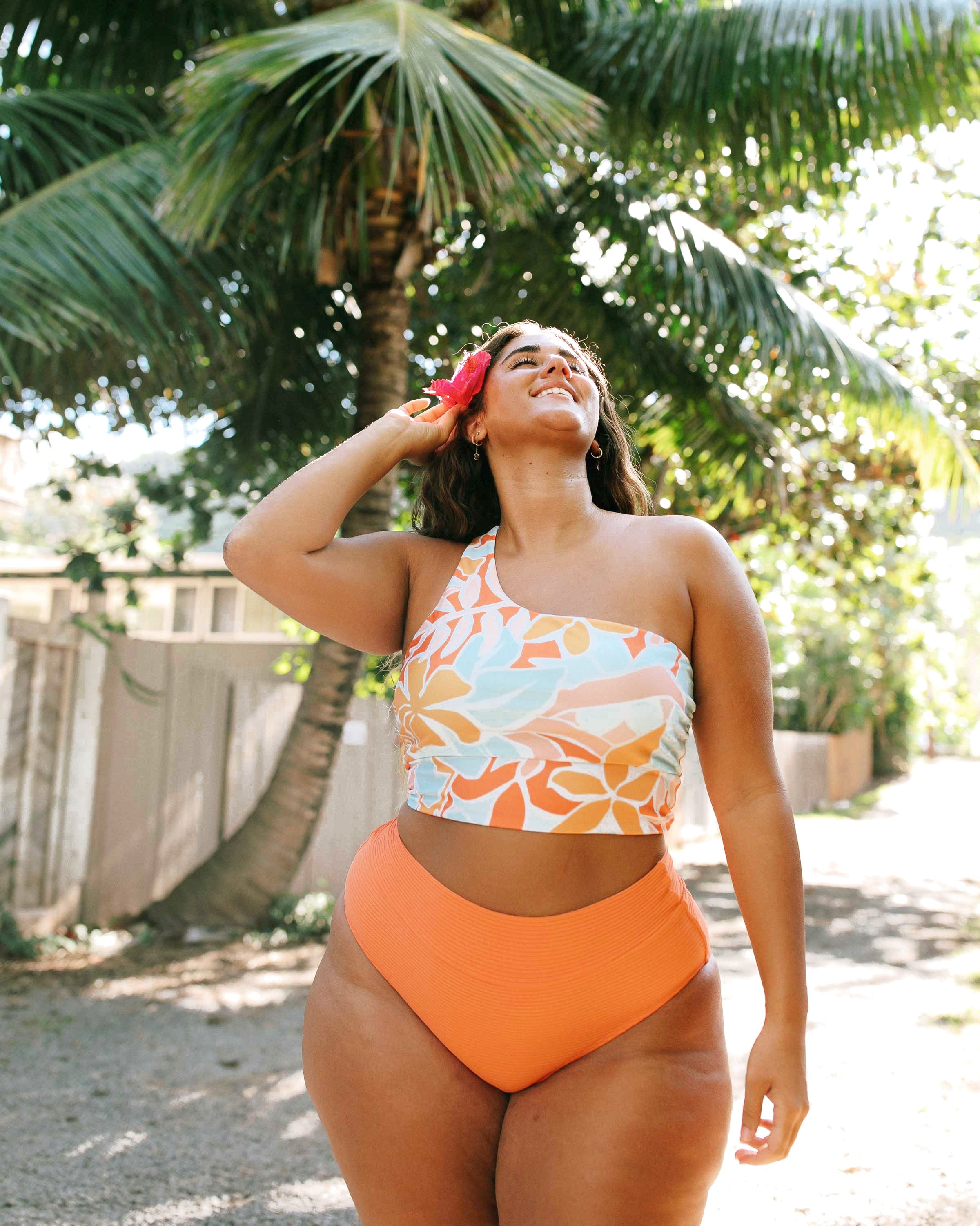 NANI SWIMWEAR Calista One Shoulder Crop