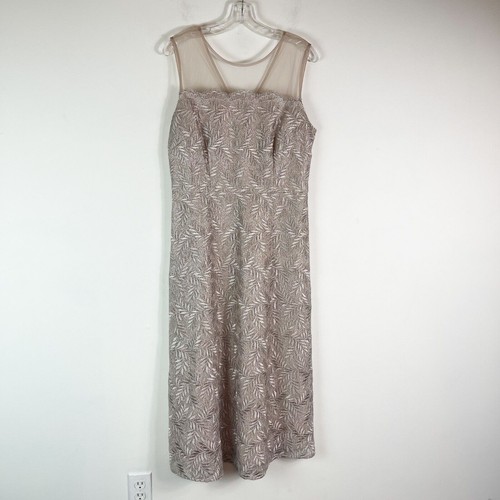 JS Collections Gown Burgundy MOTB Lace Wedding Party Formal Size 12 NWT