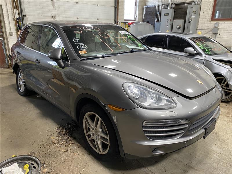 TOMSFOREIGN TRUNK LID Porsche Cayenne 2011 11 2012 12 2013 13 2014 14   1346900
