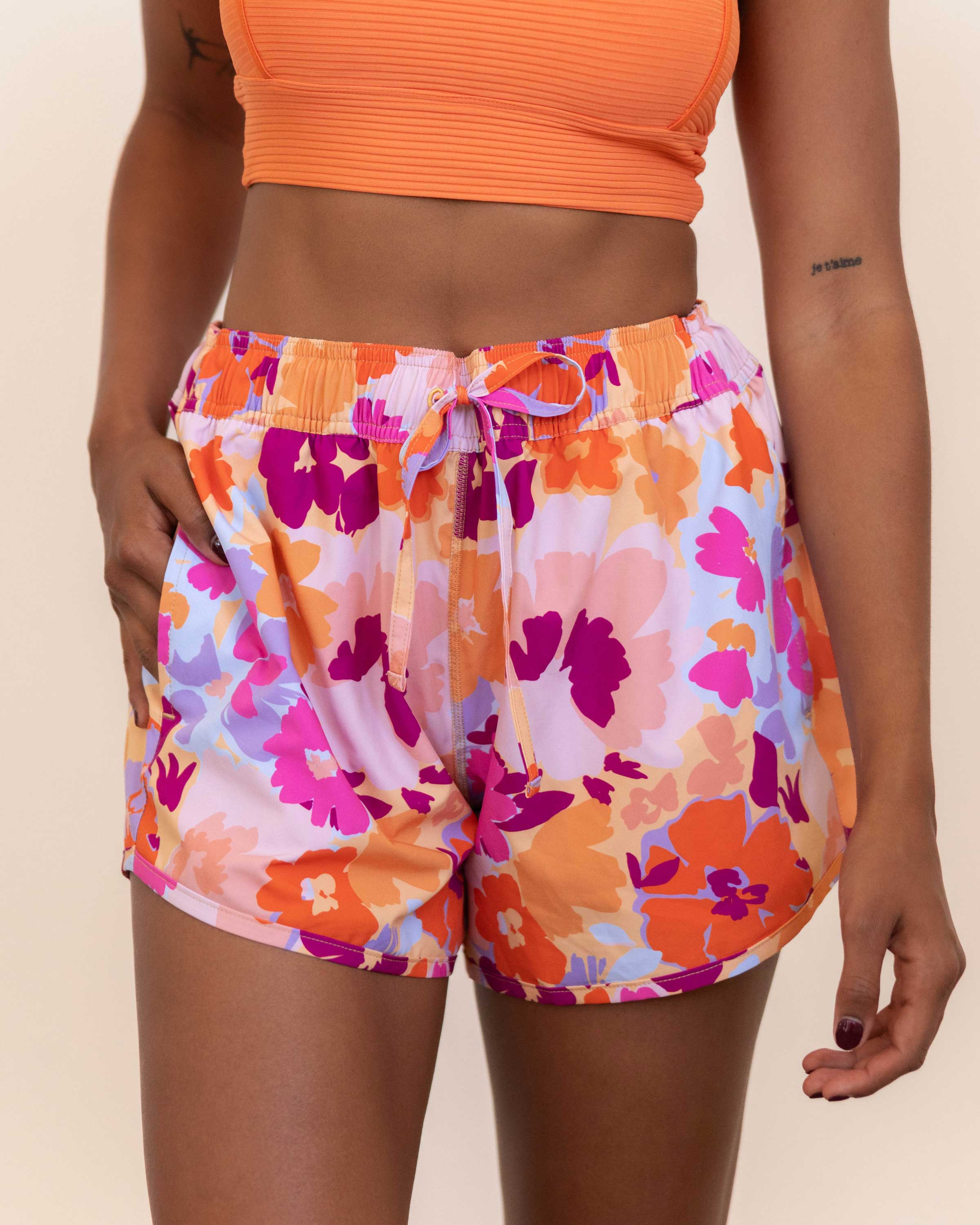 WSH21_HybridLakeShort_Esti1 NANI SWIMWEAR Esti Hybrid Lake Short