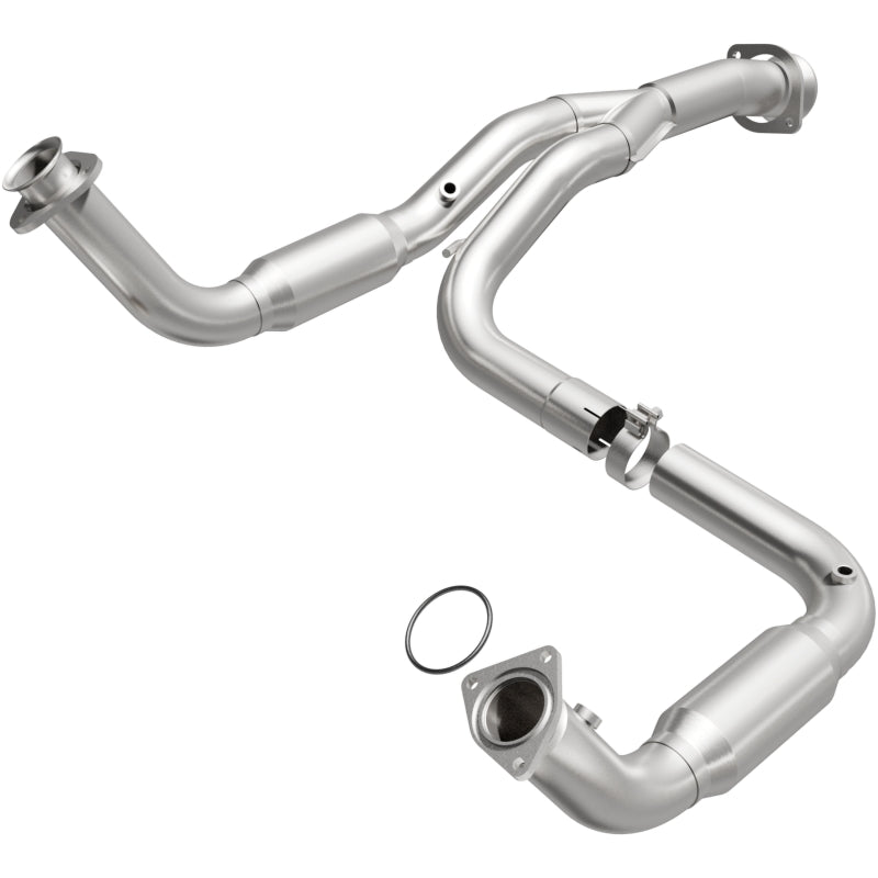Magnaflow 07 10 GMC Sierra 2500 HD 6.0L Direct Fit Converter