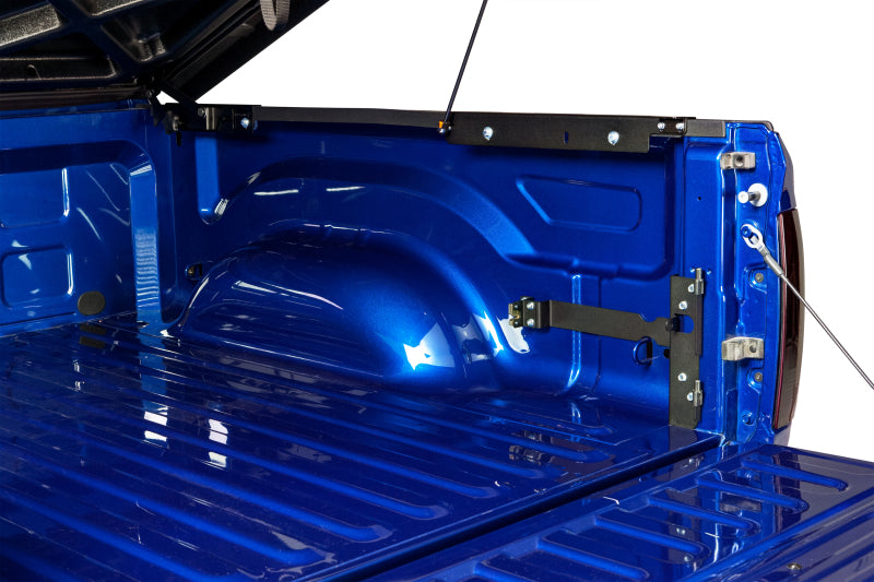 UnderCover SwingCase Bracket & Hardware Fits  SC400D