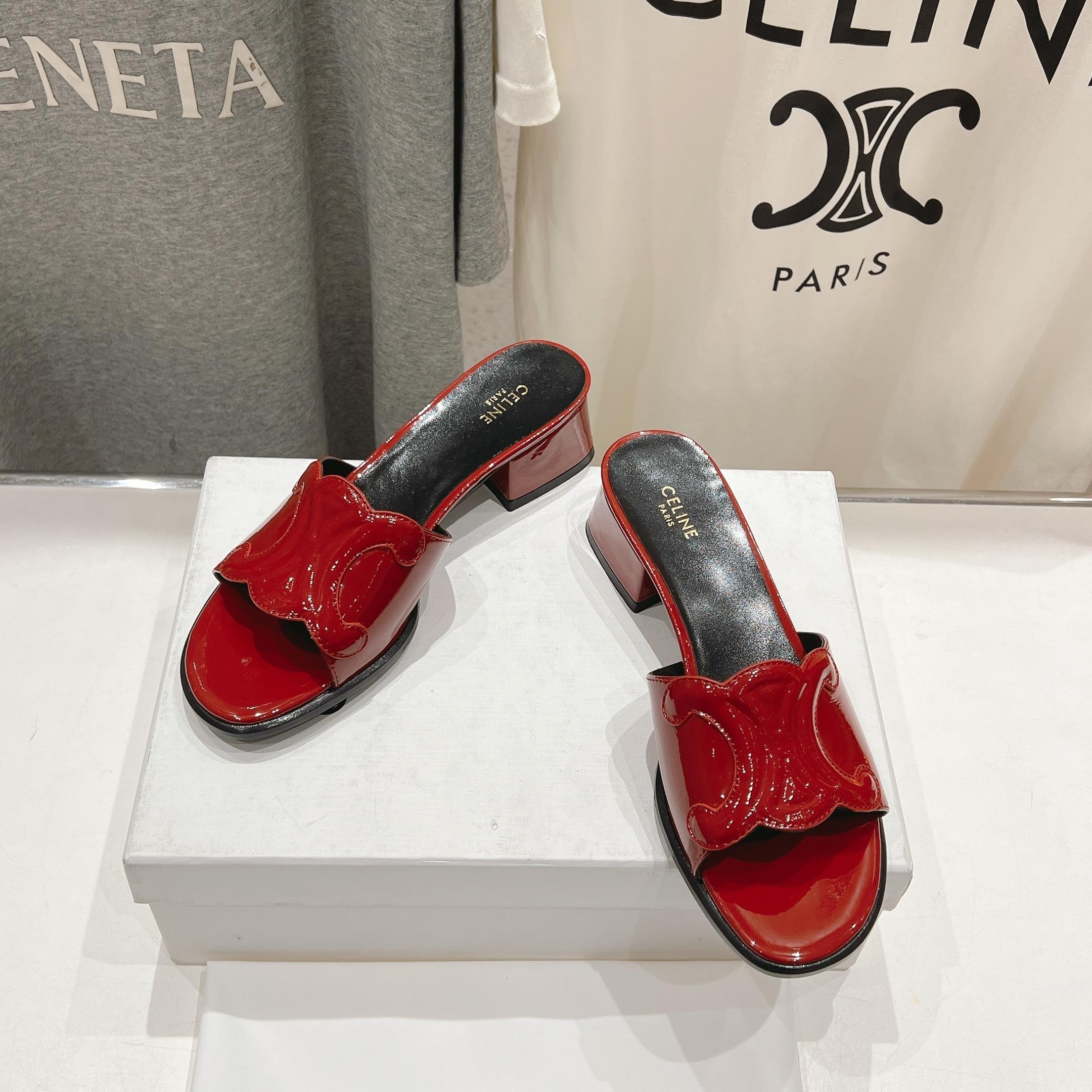 CELINE SHOES CELINE 25C CLEMENCE MULE RED PATENT LEATHER 236750