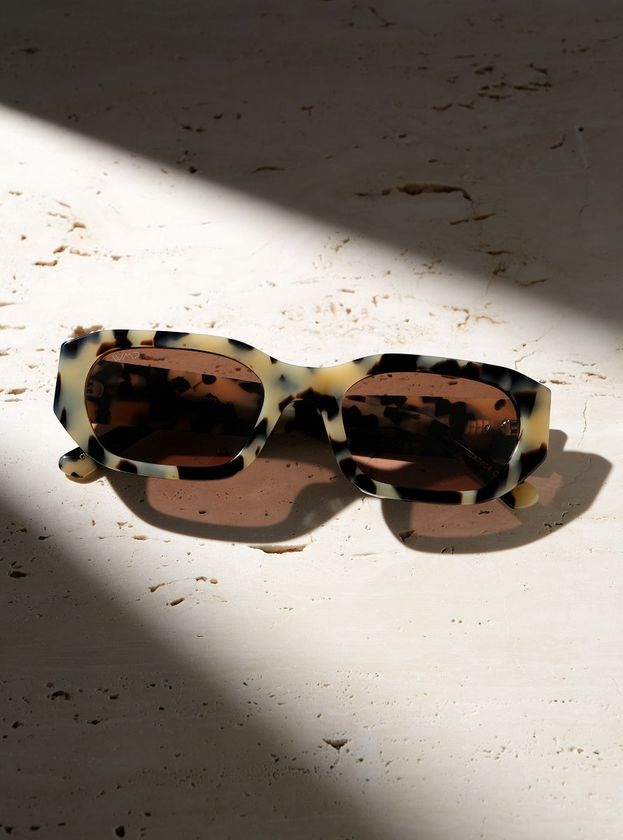 WEAR ME PRO SUNGLASSES Wear Me Pro London Beige Tortoise Frame Amber Lens Polarized Sunglasses London004