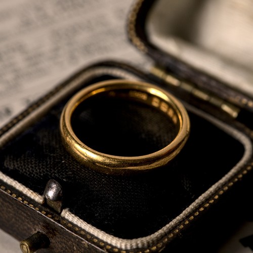 SUPERB GENUINE ANTIQUE ENGLISH ART DECO 22K GOLD DONUT BAND WEDDING RING 1925
