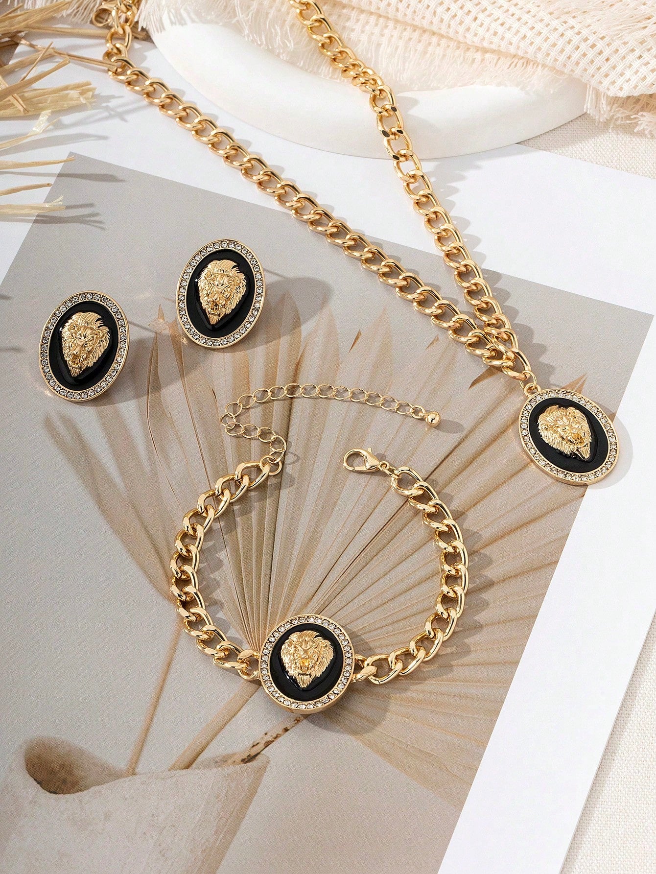 SHEIN PREORDER Shein   3Pcs Set Fashionable Lion Head Shaped Earrings  Bracelet And Necklace For Women Daily Wear  Popular Gift