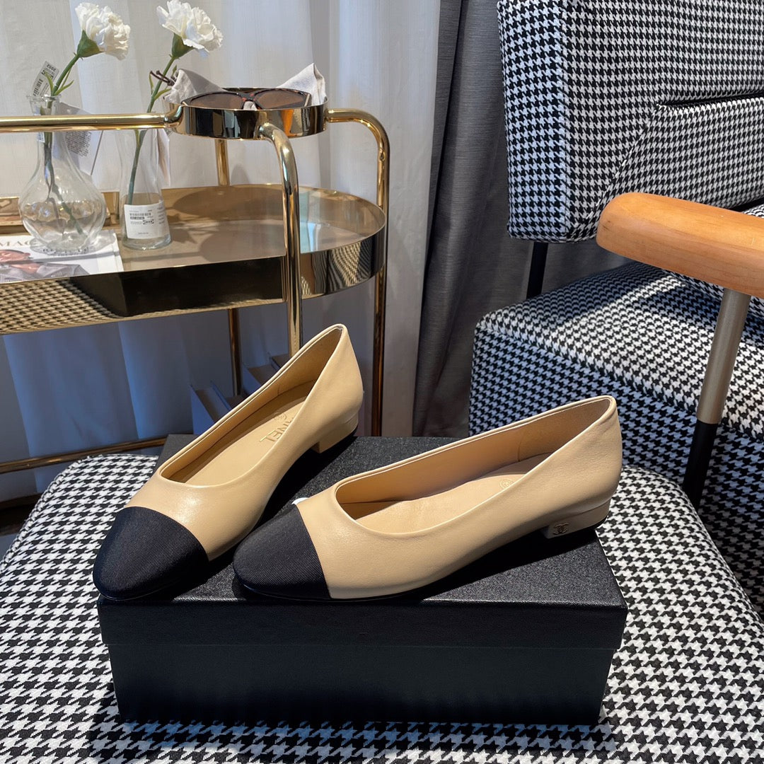 CHANEL SHOE CC Ballet 20MM In Beige Lambskin 144353
