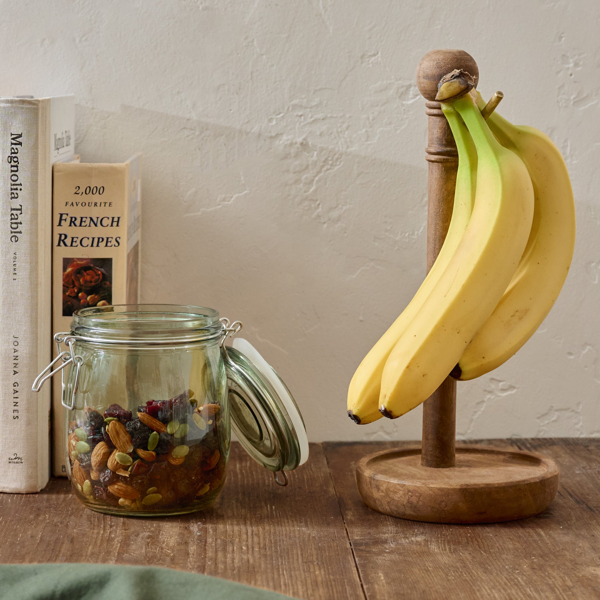 VND7974 GURU CREATIONS Antiqued Wood Banana Stand