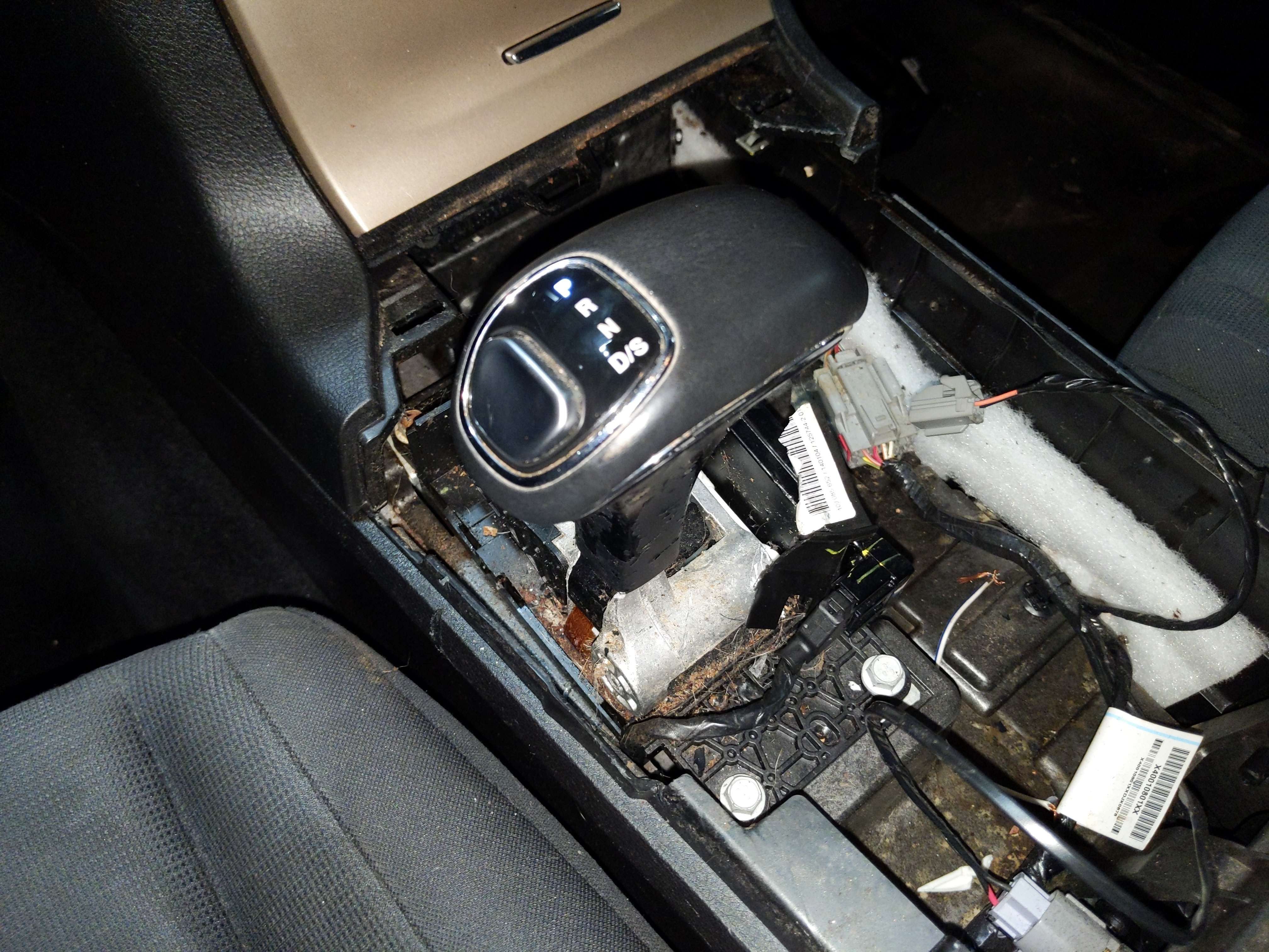 URG_EE23 Floor Shifter  GRAND CHEROKEE 2014   NW691650