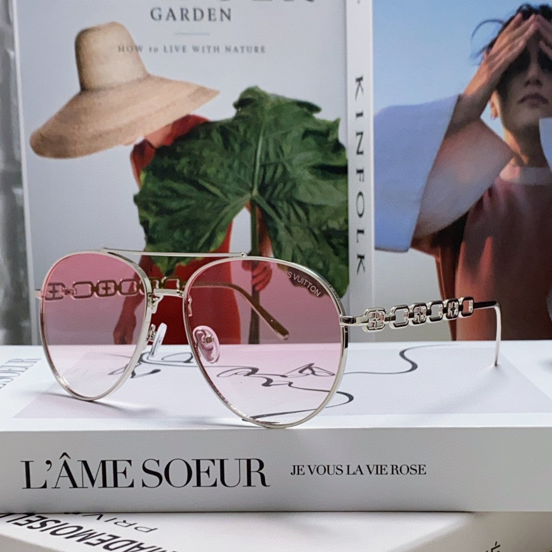 LOUIS VUITTON SUNGLASSES CHAIN PILOT SUNGLASS 581380 IN SILVER METAL PINK SMOKE LENSES