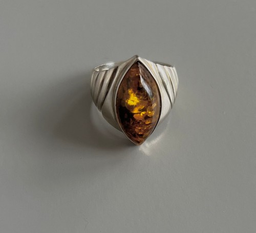 Vintage Amber and 925 Silver Ring V8 Valerio Poland Size 7.75 Grams