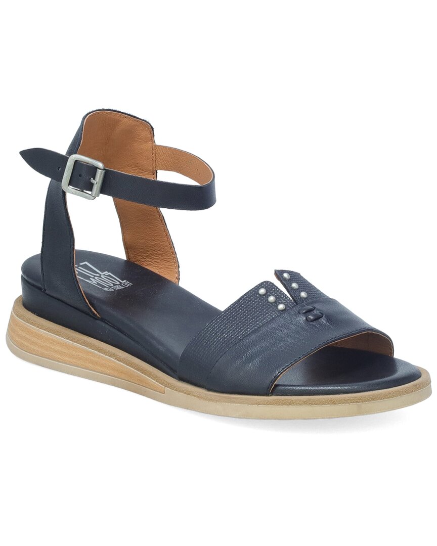 2000 Miz Mooz Collin Leather Sandal
