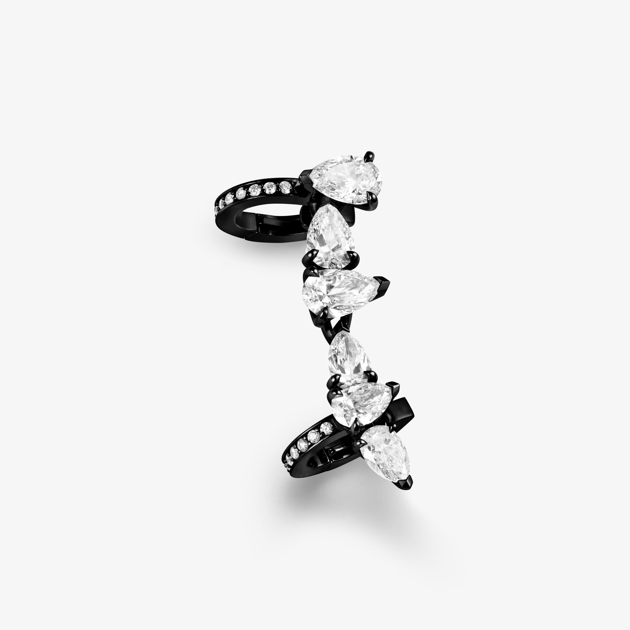 REPOSSI Serti sur Vide earcuff set with 6 diamonds