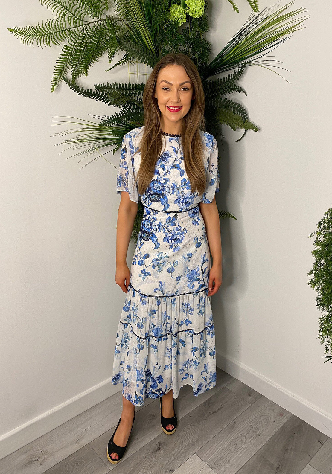 HOPE AND IVY Hope & Ivy Shivani Maxi Dress  White & Blue