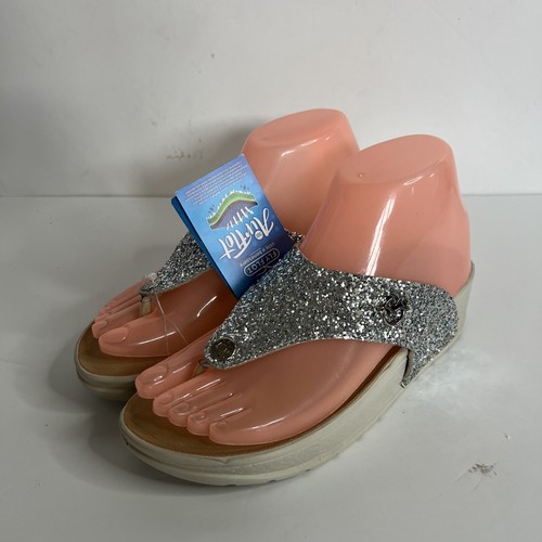 FITFLOP NWT Fly Flot Womens Silver Glitter Wedge Sandals SIZE 6.5