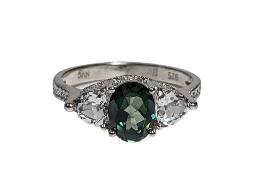 Vintage Avon Sterling Silver Ring Green White Stones Size 8.25 NVC 925