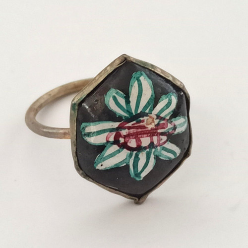 Vintage Persian Black Enamel Ring Flower Middle Eastern Art Mediterranean 7.25