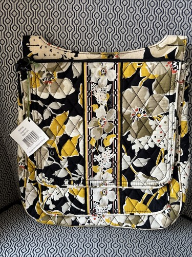 Vera Bradley Mailbag NWT 100 % Cotton Pattern color Dogwood.