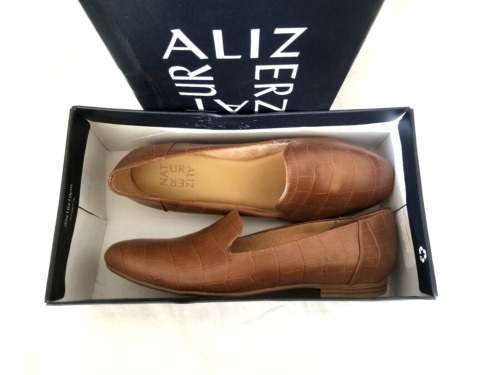 BRANDBLACK Mocassino Aliz Nature 8 1 2 M Maple Croc Effrossed Kit NUOVISSIMO con scatola