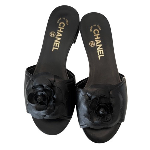 Chanel Signature Camellia Flower Black Leather Mules Sandals CC Logo GHW