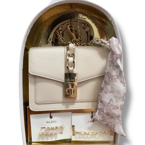 ALDO Limited edition 4 in 1 White G Purse Hair Women’s Gift Set