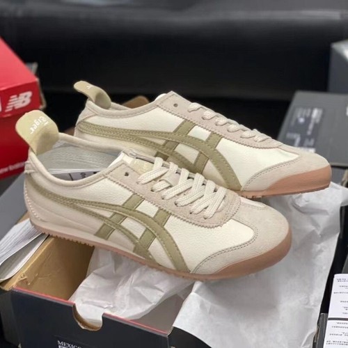 Onitsuka tiger shoes men's box included
