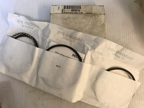 JOHN DEERE AM39515 PISTON RING KIT