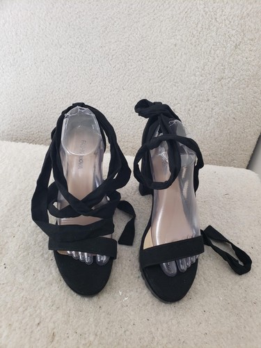 FASHION NOVA SHOES Fashion Nova Women Sandals 8.5 Black Synthetic Strappy Chunky Block Heel Shoes