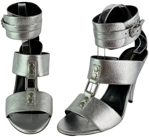 SAINT LAURENT (YSL) Sandali SAINT LAURENT Paris Fetish con polsino argento metallizzato in pelle 38 5   8 5 US