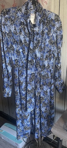 SAINT LAURENT (YSL) Abito vintage nuovo con etichette originali stampa seta YSL taglia 4