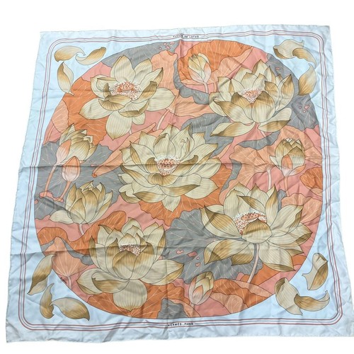 HERMÈS Hermes Scarf Carre 90 Fleurs de Lotus Silk Light Blue Floral with Tags