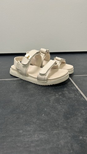 Steve Madden sandalo piatto bambina Mona in osso taglia 2